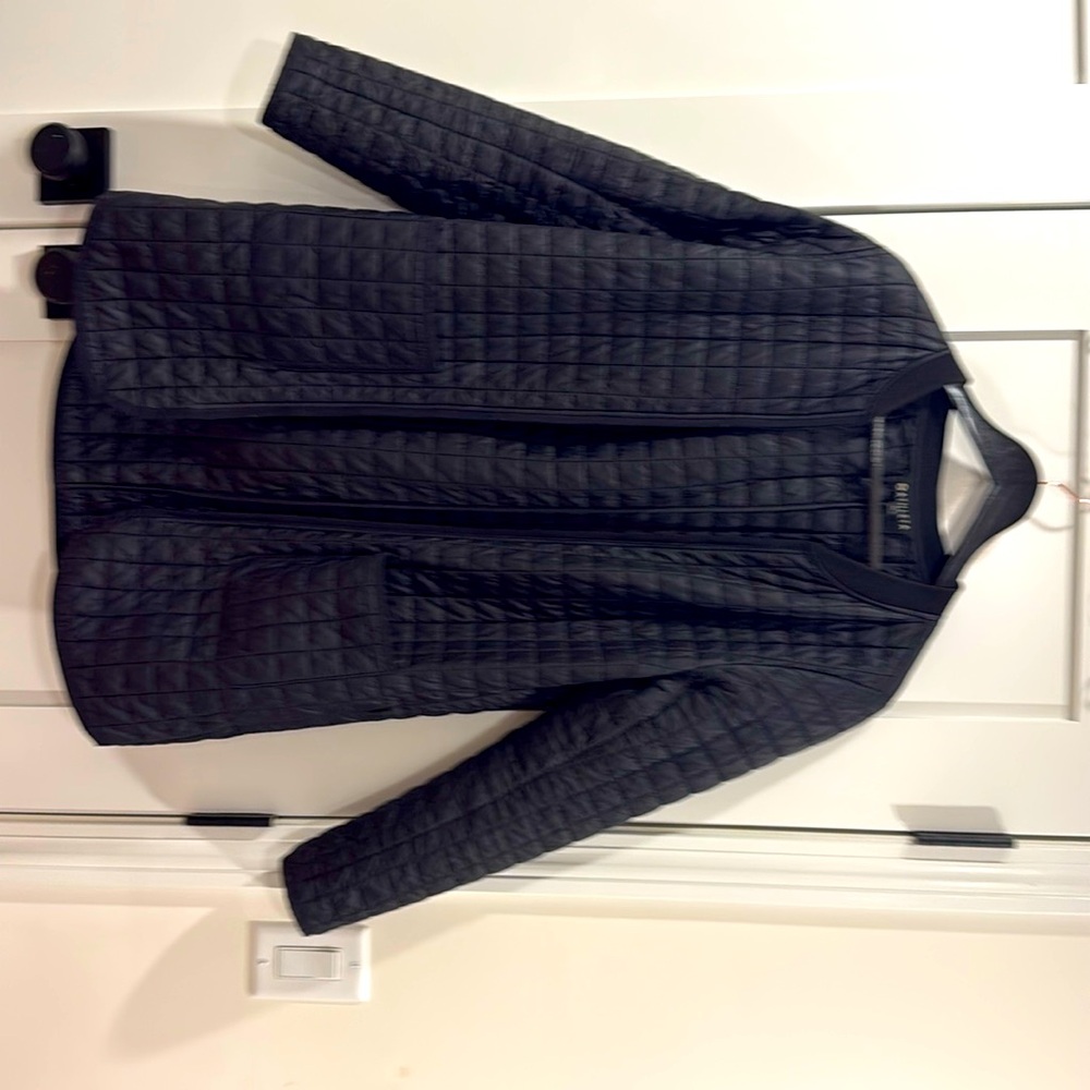 Athleta 3/4 lightweight puffer jacket.  Size medium